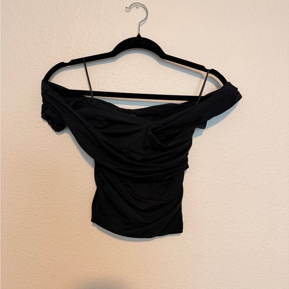 Abercrombie & Fitch Black Ruched Off-Shoulder Blouse - Picture 2 of 4